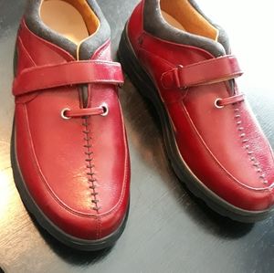 Dr. Comfort size 8 wide